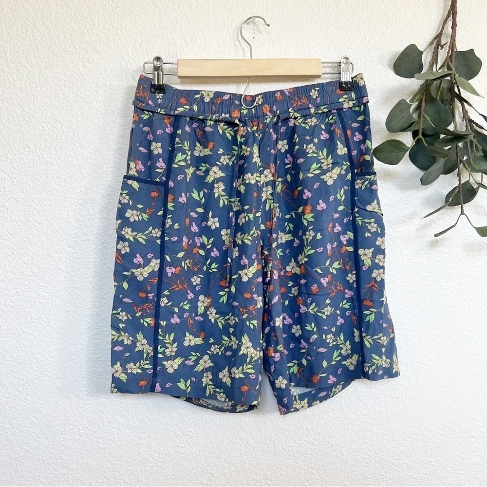 Anthropologie- Blossoming Bermuda Floral High Rise Shorts- Small